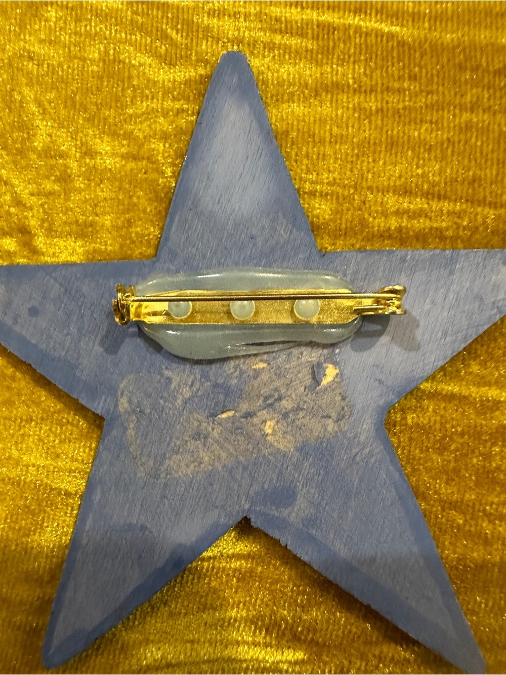 Hand Crafted Blue Star Snowman Brooch with Gold and Pink Accents - Picture 4 of 7